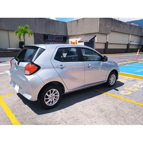 Toyota AGYA 2026 Plateado Caracas