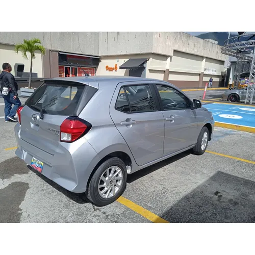 Toyota AGYA 2025 Plateado Caracas