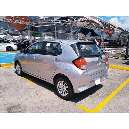 Toyota AGYA 2026 Plateado Caracas