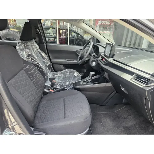 Toyota AGYA 2026 Gris Caracas