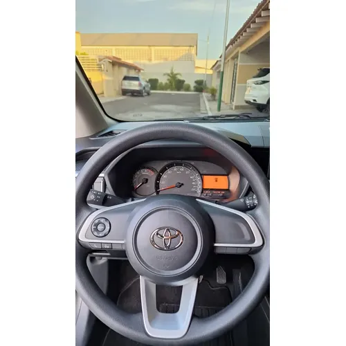 Toyota AGYA 2025 Gris Caracas