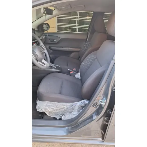 Toyota AGYA 2025 Gris Caracas