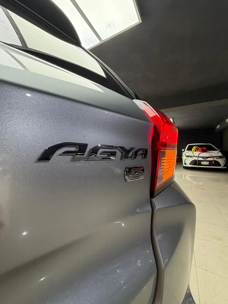 Toyota AGYA 2026 Plateado Caracas