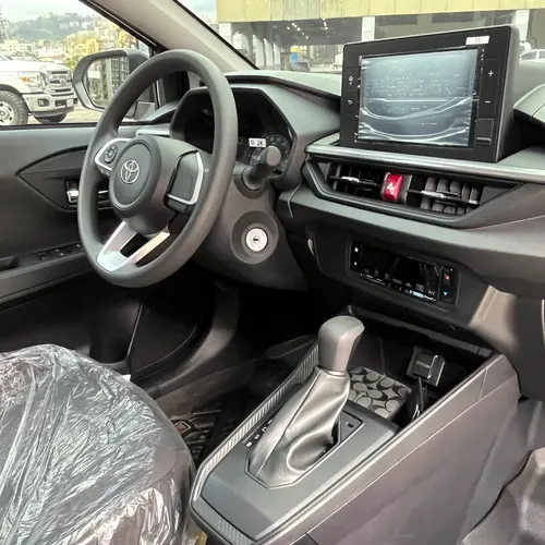 Toyota AGYA 2026 Blanco Caracas