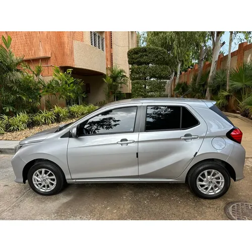 Toyota AGYA 2025 Plateado Maracaibo