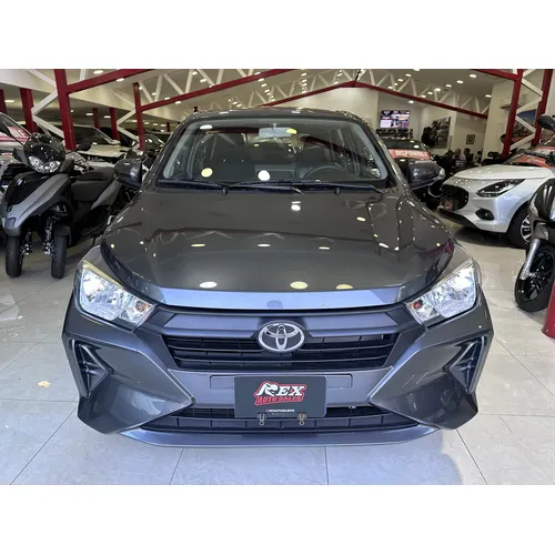Toyota AGYA G 2026 Gris Caracas