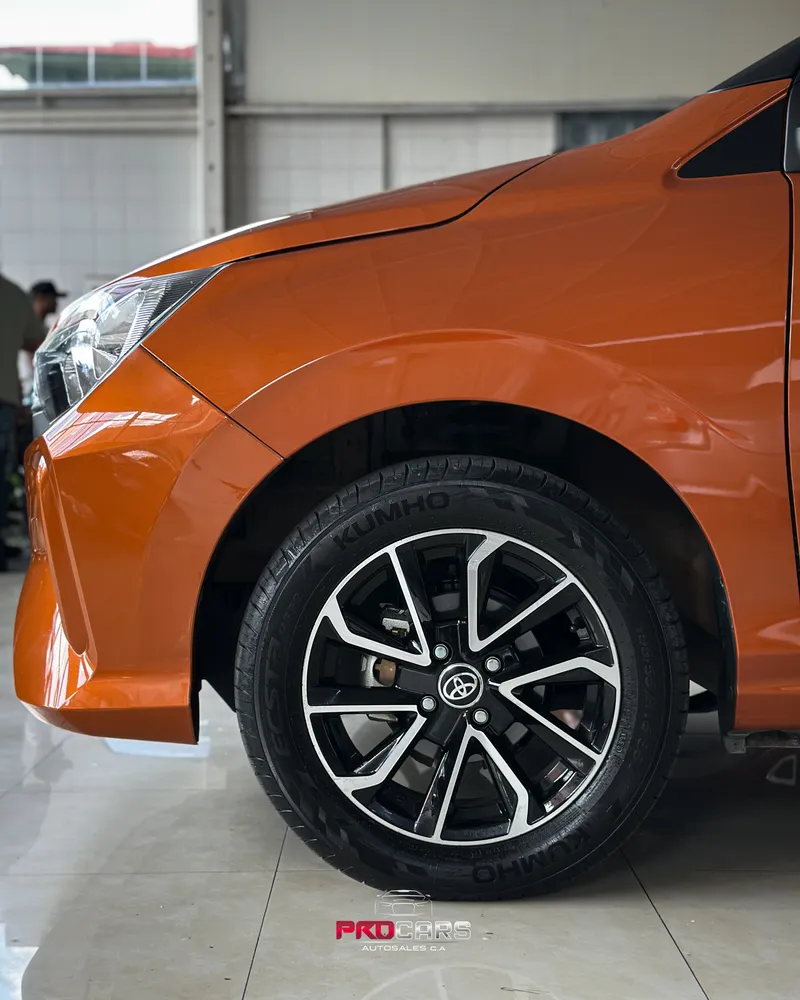 Toyota AGYA G 2025 Naranja Caracas