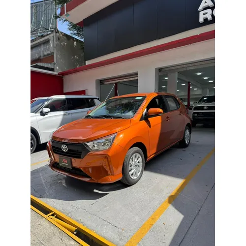Toyota AGYA G 2025 Naranja Caracas