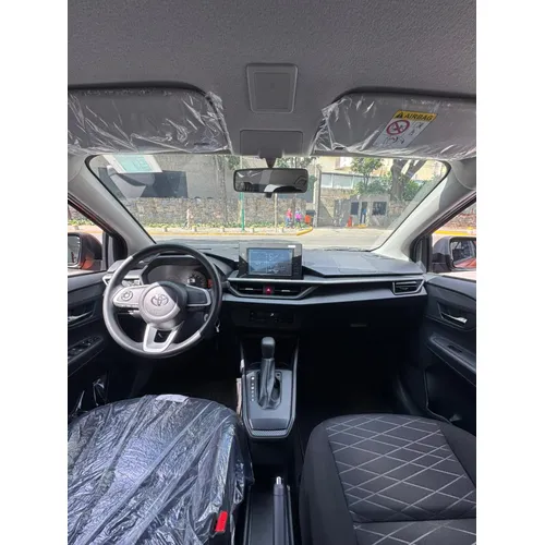 Toyota AGYA G 2025 Naranja Caracas