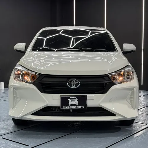 Toyota AGYA G 2025 Blanco Caracas