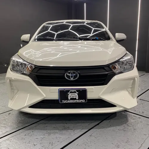 Toyota AGYA G 2025 Blanco Caracas