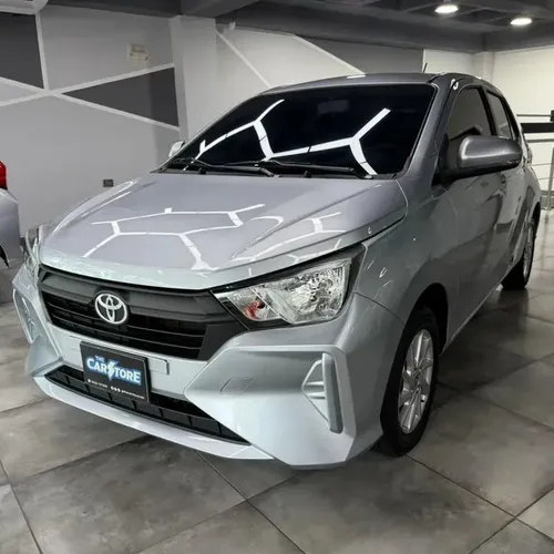 Toyota AGYA G 2025 Plateado Caracas