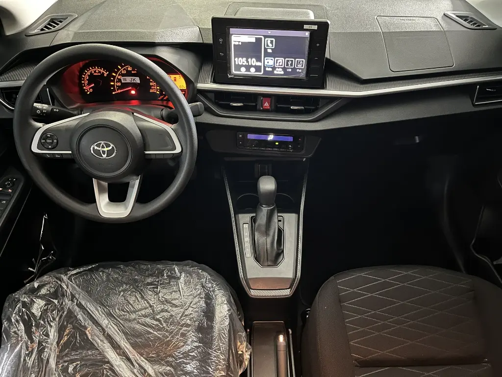 Toyota AGYA 2025 Plateado Caracas