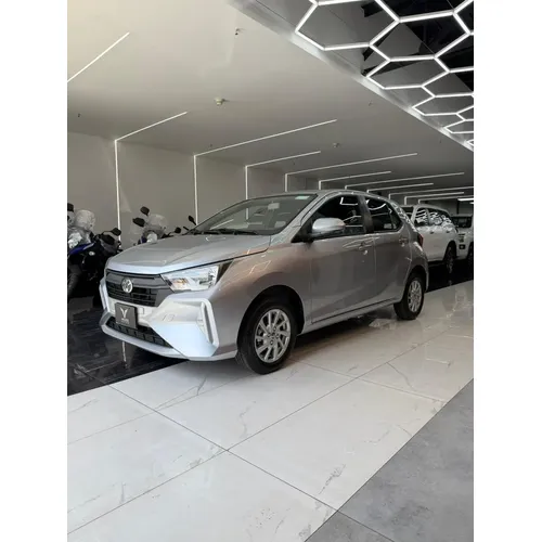 Toyota AGYA G 2026 Plateado Caracas