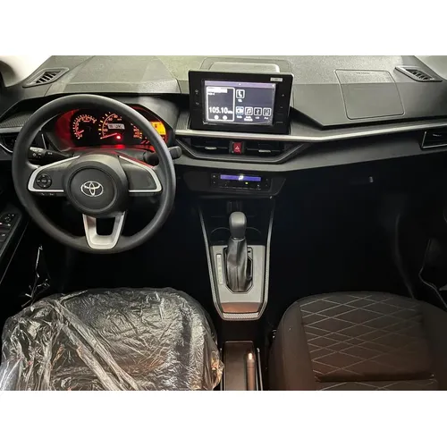 Toyota AGYA G 2026 Plateado Caracas