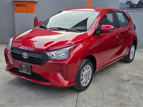 Toyota AGYA G 2026 Rojo Caracas