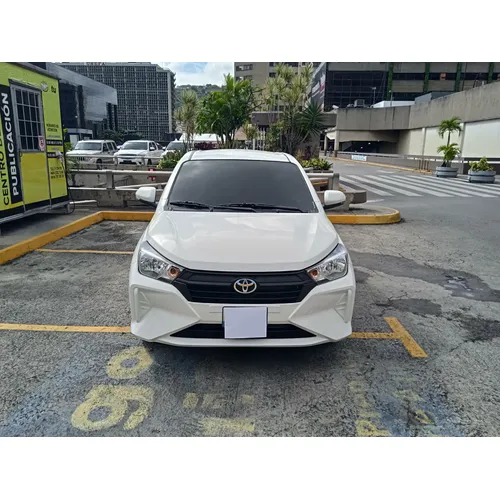 Toyota AGYA G 2026 Blanco Caracas