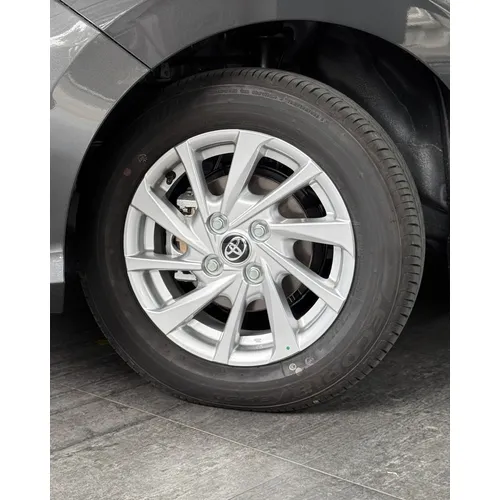 Toyota AGYA G 2026 Gris Caracas