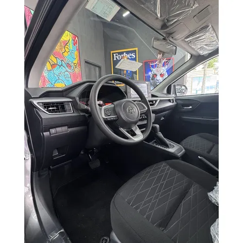 Toyota AGYA G 2026 Gris Caracas