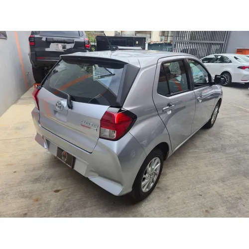 Toyota AGYA G 2026 Plateado Caracas