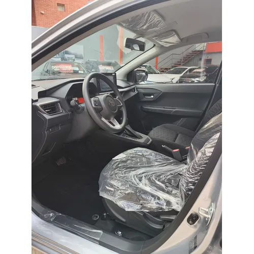 Toyota AGYA G 2026 Plateado Caracas