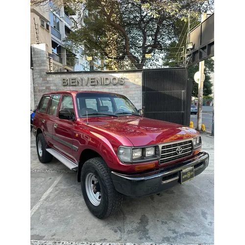 Toyota Autana 2001 Rojo Caracas