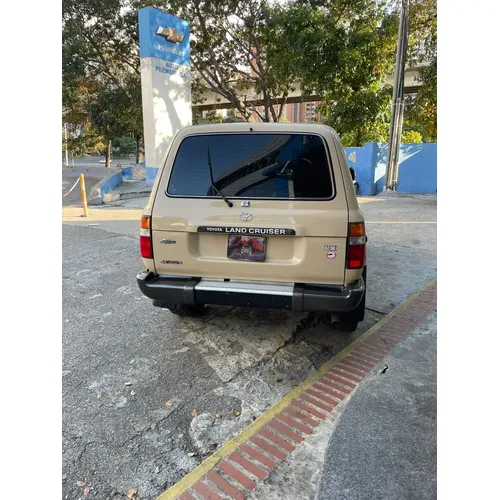 Toyota Autana 2004 Beige Caracas