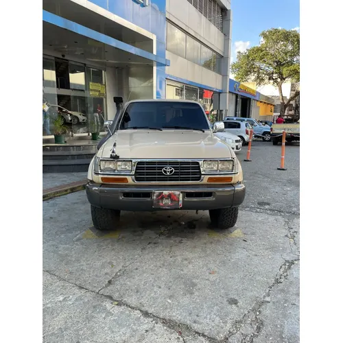 Toyota Autana 2004 Beige Caracas