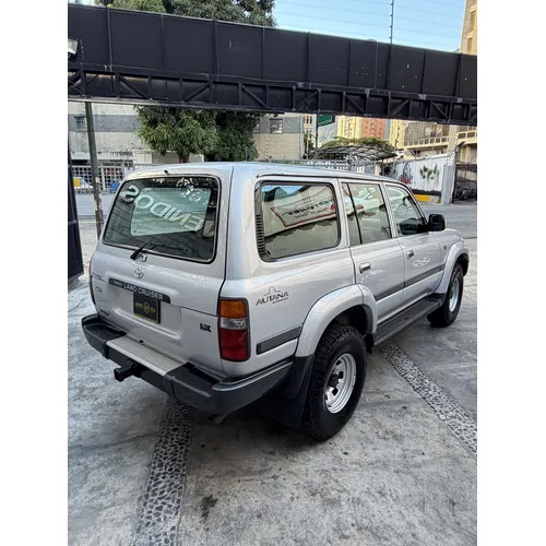 Toyota Autana 2006 Plateado Caracas