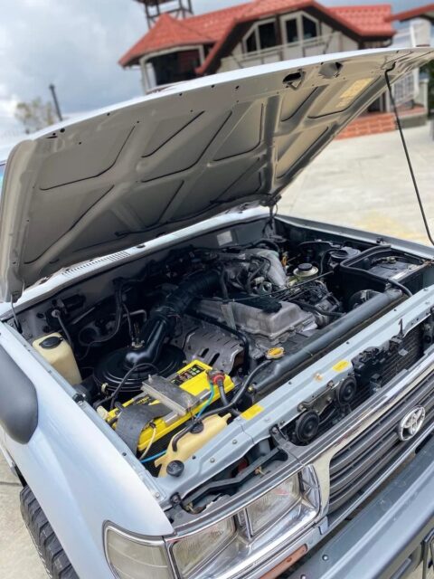 Toyota Autana 2004 Plateado Tovar