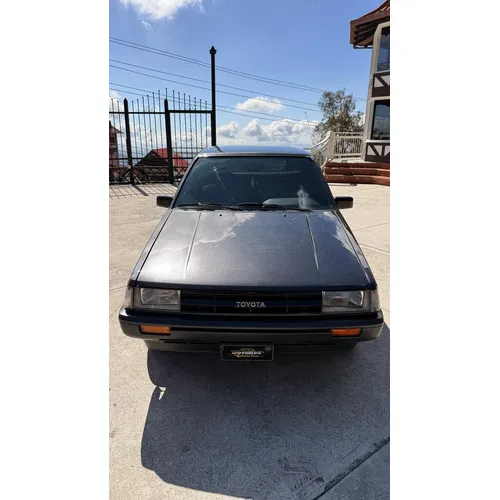 Toyota Avila 2001 Negro
