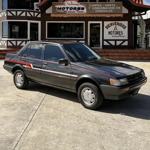 Toyota Avila 2001 Negro