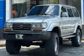 Toyota Burbuja 2000