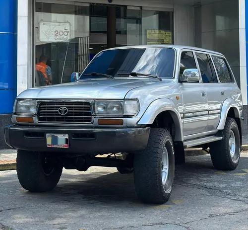 Toyota Burbuja 2000