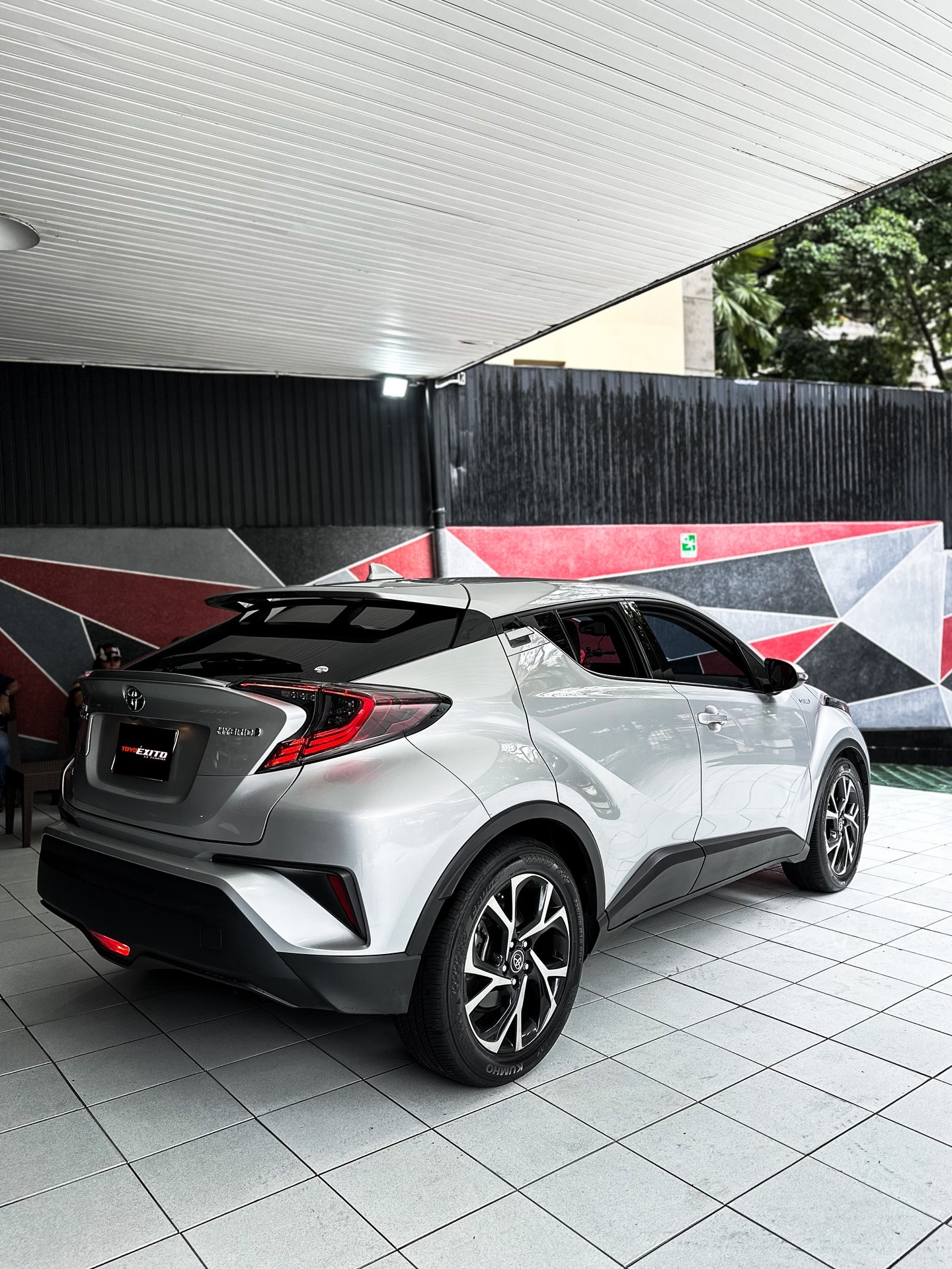 Toyota CHR Híbrido 2019 Plateado Caracas
