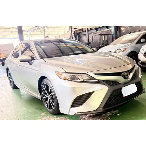 Toyota Camry 2018 Plateado Girardot