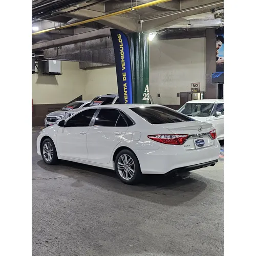 Toyota Camry 2016 Blanco Caracas