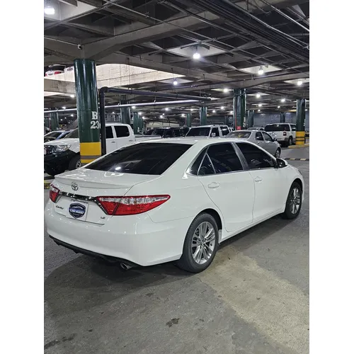 Toyota Camry 2016 Blanco Caracas