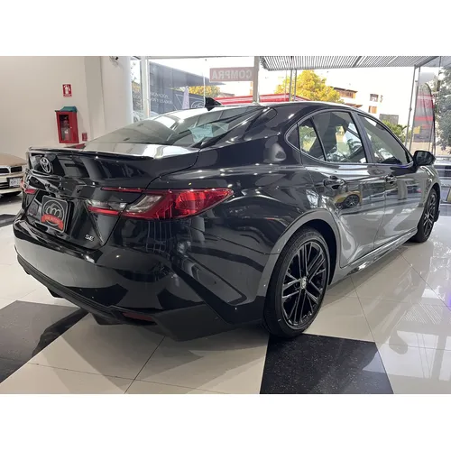 Toyota Camry 2025 Gris Caracas
