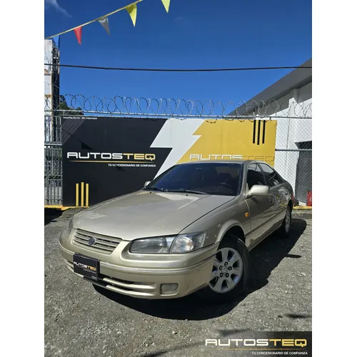 Toyota Camry 2001 Dorado San Antonio
