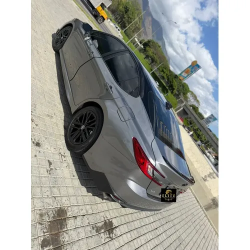 Toyota Camry 2025 Plateado Caracas