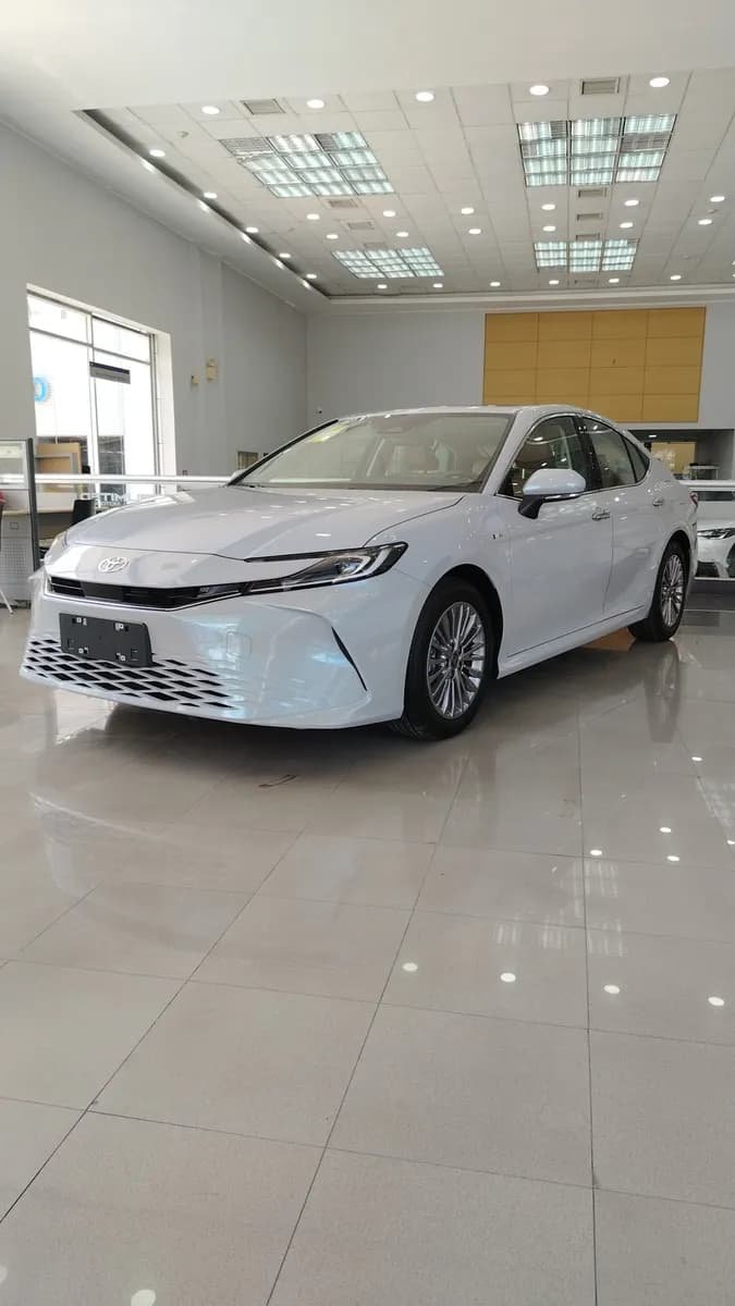 Toyota Camry Hev 2.0 2024 Blanco