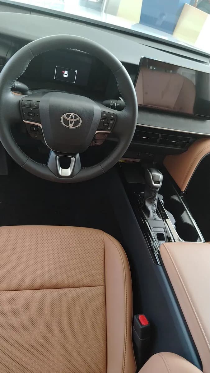 Toyota Camry Hev 2.0 2024 Blanco