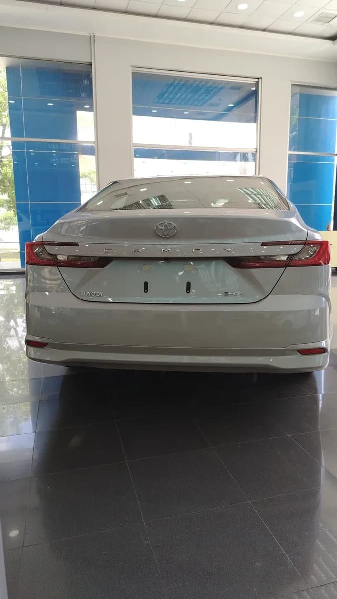 Toyota Camry Hev 2.0 2024 Blanco