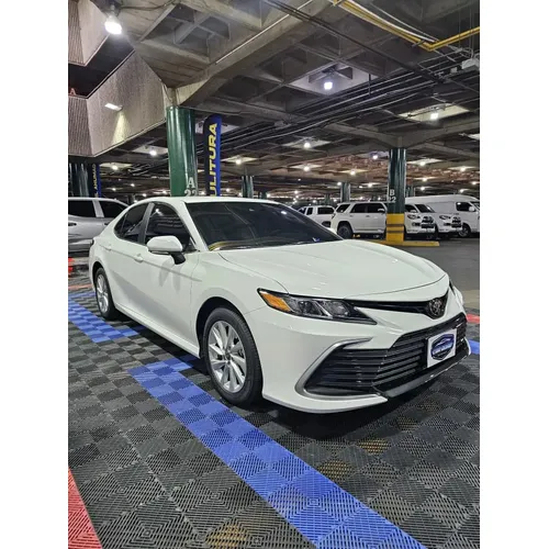Toyota Camry 2023 Blanco Caracas