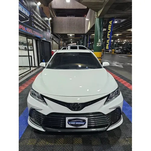 Toyota Camry 2023 Blanco Caracas