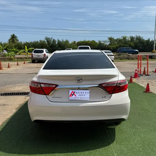 Toyota Camry 2017 Blanco Lechería