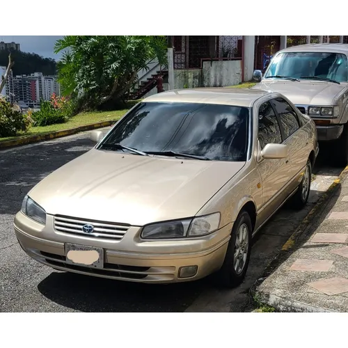 Toyota Camry Lumiere 1998 Beige Caracas