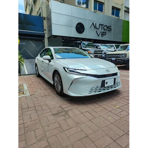 Toyota Camry 2025 Blanco Caracas