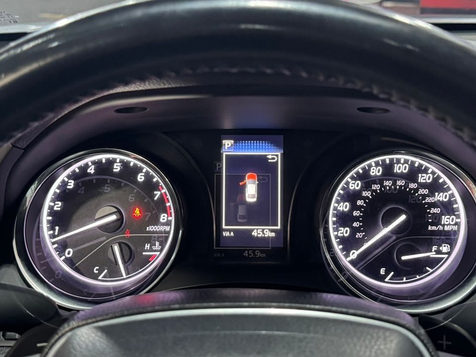 Toyota Camry SE 2019 Plata